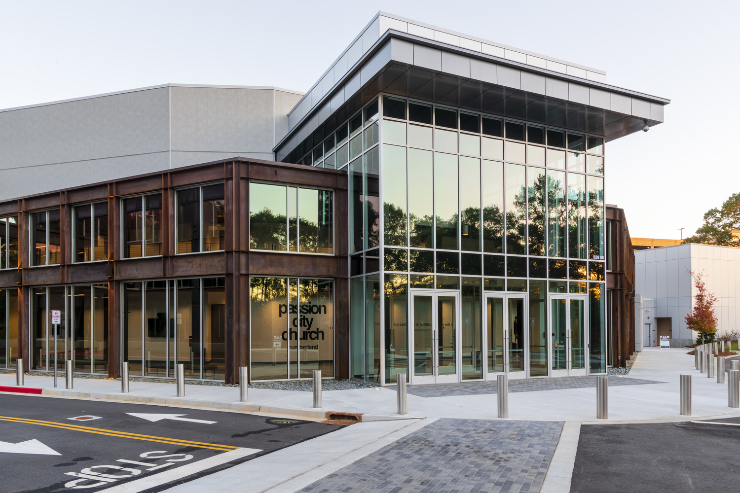 rickholliday.com/copyright

2020, Architecture, Atlanta, B&G, Vondace Contracting, Fall, Holliday Photography, Rick Holliday, rickholliday.com

2020, Architecture, Atlanta, B&G, Vondace Contracting, Fall, Holliday Photography, Rick Holliday, rickholliday.com