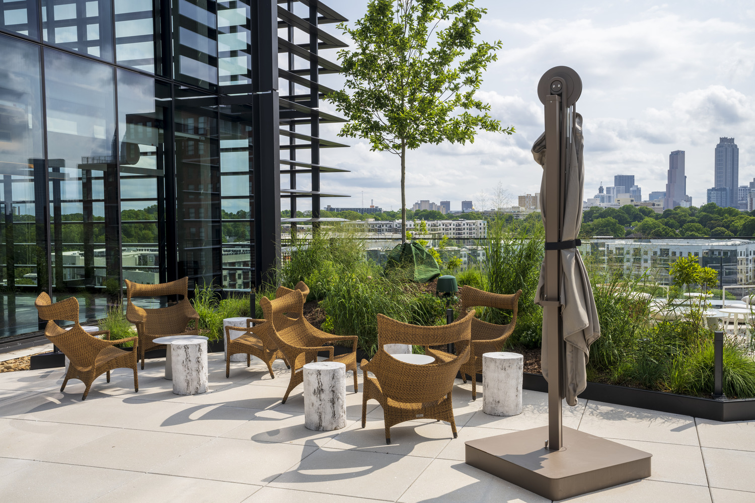 rickholliday.com/copyright

2023, Architectural, Architecture, Atlanta, Vondace Contracting, Holliday Photography, Spring, rickholliday.com

2023, Architectural, Architecture, Atlanta, Vondace Contracting, Holliday Photography, Spring, rickholliday.com